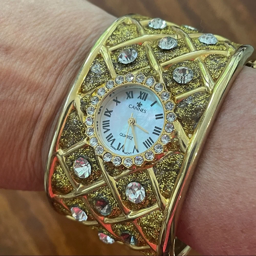Cannes vintage quartz watch